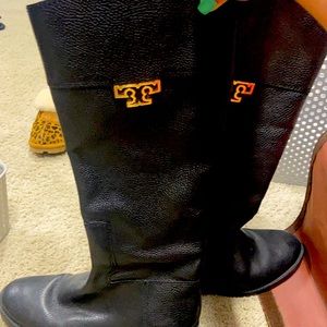 Tory Burch boots leather size ten